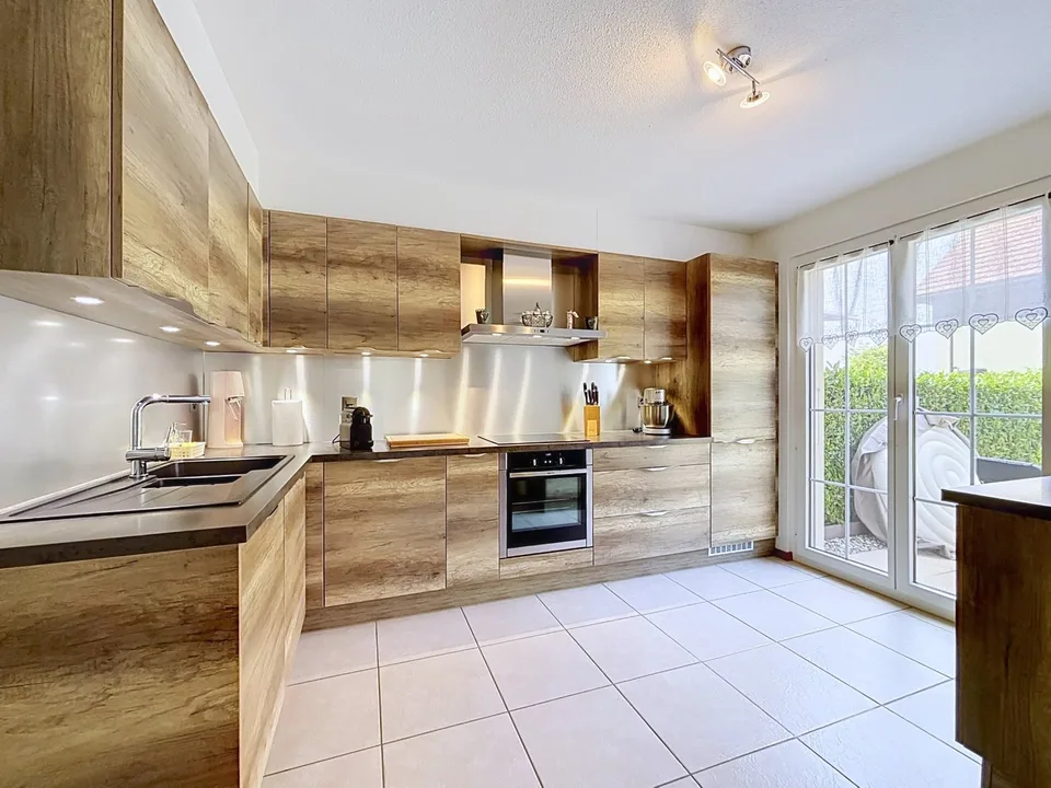 Villa mit 4,5 Zimmern - Reihenhaus 4,5 Zimmer - Chézard-St-Martin