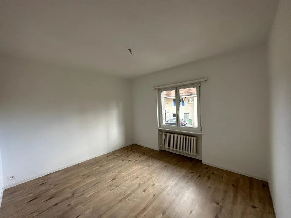 Appartamenti di 3 camere ristrutturati in una posizione attraente