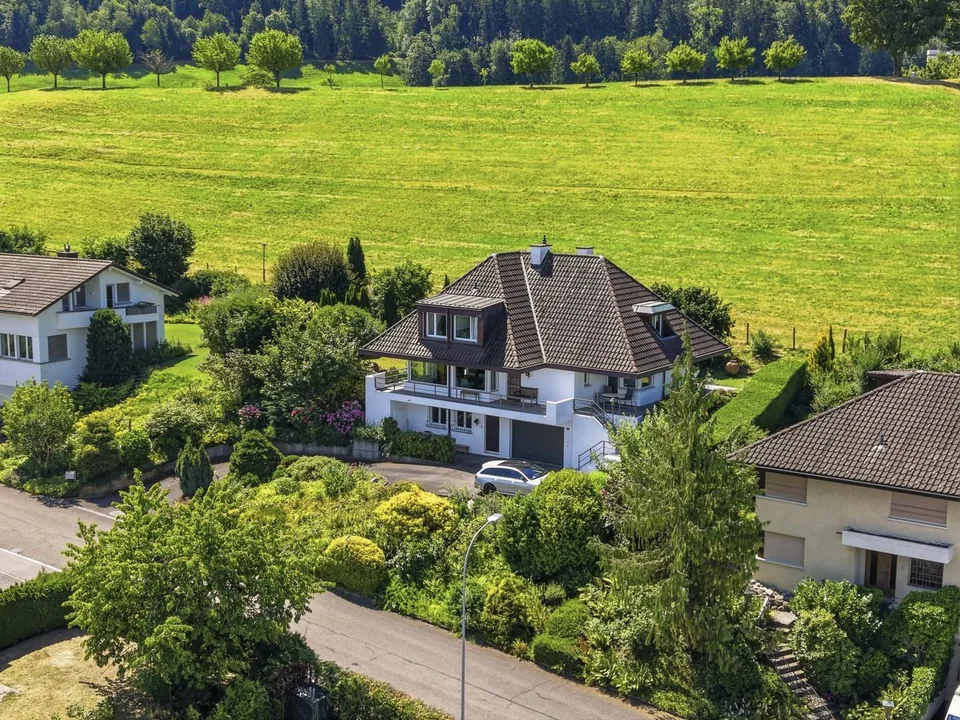 À haut niveau - entre vue panoramique et intimité