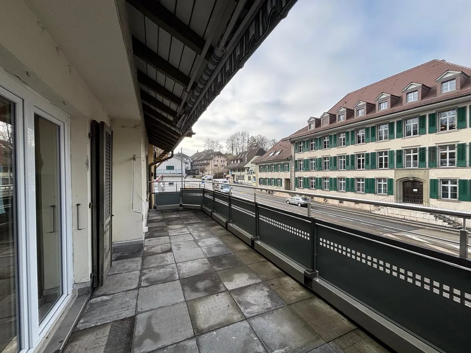 Helle 4-Zimmer-Wohnung mit Balkon in Aarwangen