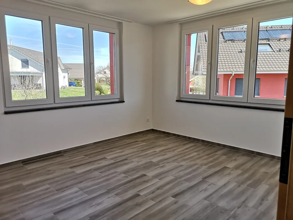 Appartement neuf au 1er étage avec terrasse couverte, avec vue.