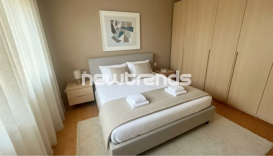 WEITES 2.5-ZIMMER-WOHNUNG MIT TERRASSE UND TEILWEISER SEESENSICHT UND PARKPLATZ – Foto 7 von 13