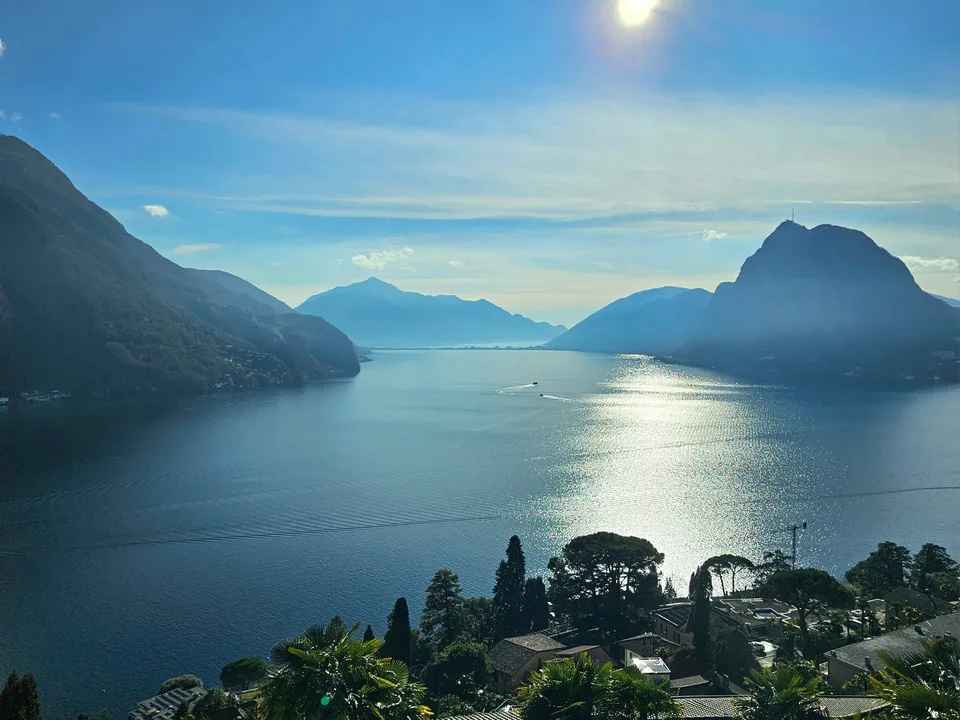 Ruvigliana: Luxuriöse 5.5-Zimmer-Wohnung mit bezauberndem Seeblick, privatem Garten und Terrassen