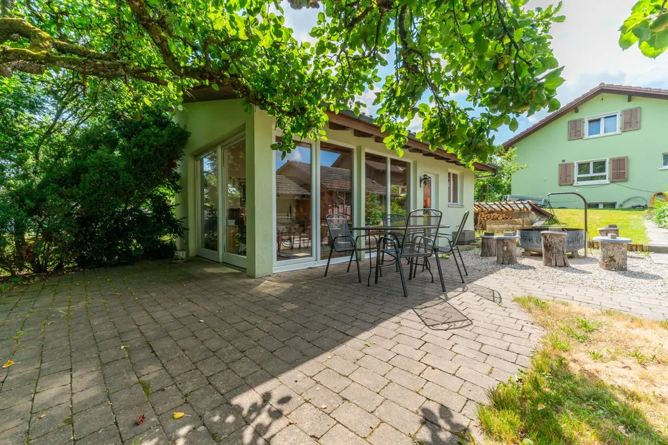 Charmantes Einfamilienhaus mit Garten und Wellness-Oase – Foto 7 von 14