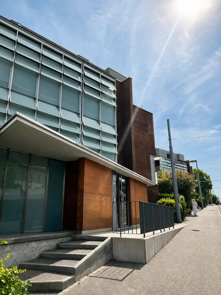 Beau duplex lumineux traversant de 5.5 pièces avec jardins – Foto 22 von 22