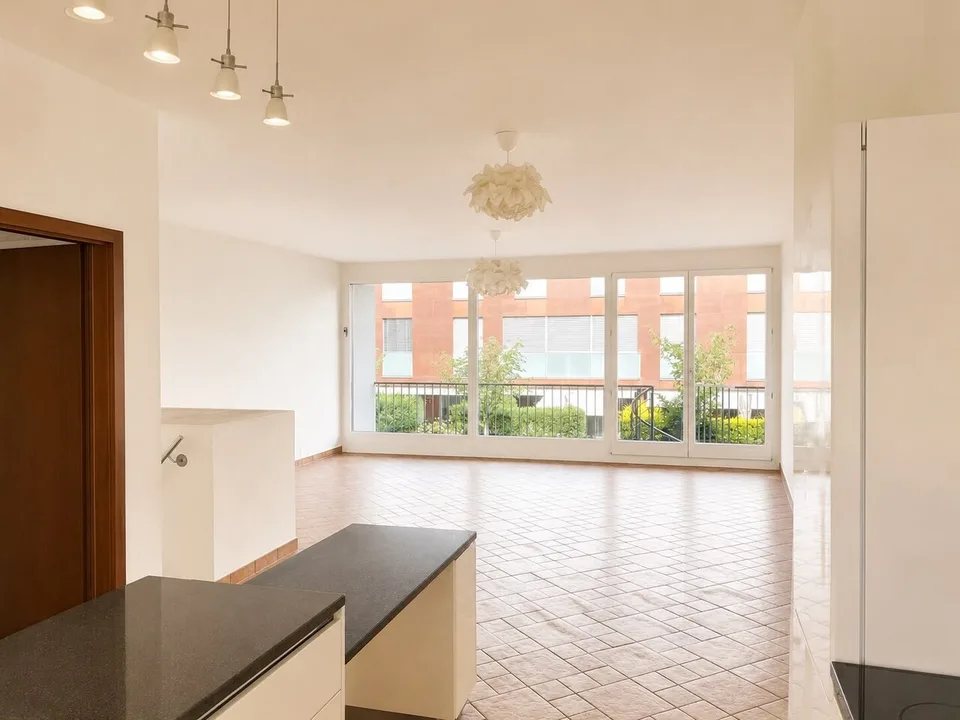 Beau duplex lumineux traversant  de 5.5 pièces avec jardins