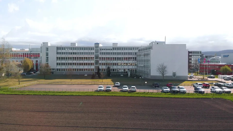 Attraktive Büro- oder Gewerbefläche mit Weitblick – 180 m² im obersten Geschoss