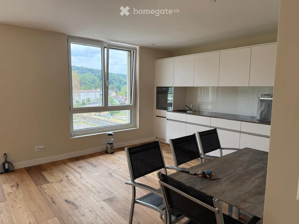 Appartamento moderno 3.5 locali sulla Bahnhofstrasse a Embrach