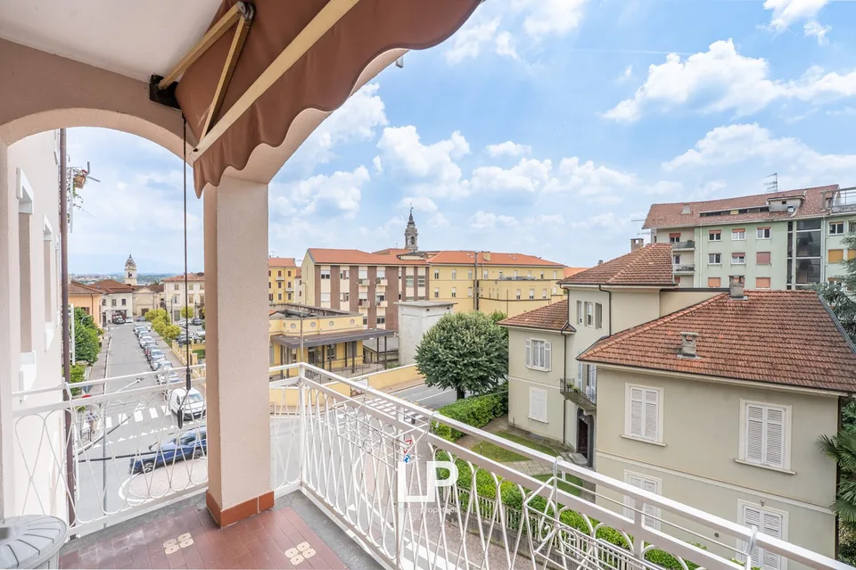Appartamento in centro con vista ad Arona