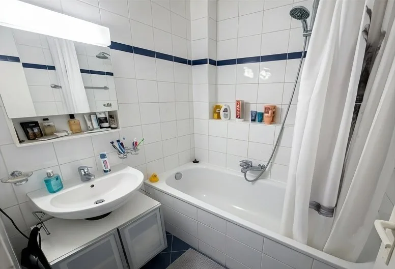 Schönes 3-Zimmer-Apartment mit Balkon in der Nähe des Parks Eaux-Vives