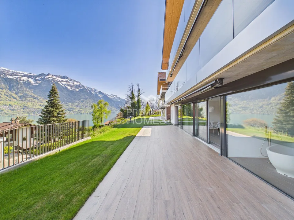 50 m² Sonnenterrasse mit Seesicht - modernes Wohnen am Brienzersee!
