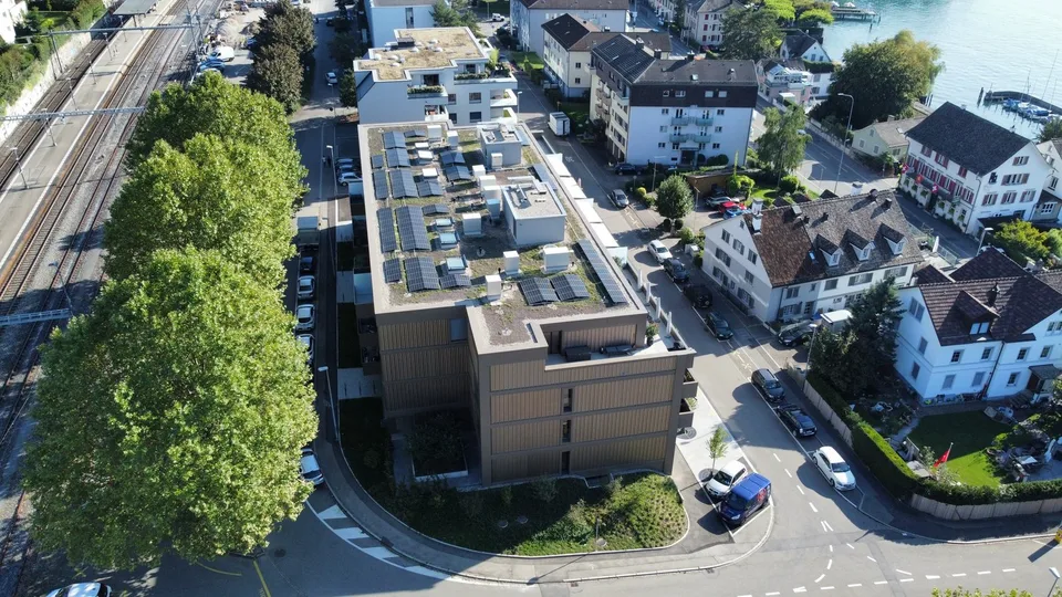 Modernes Wohnen in Seenähe