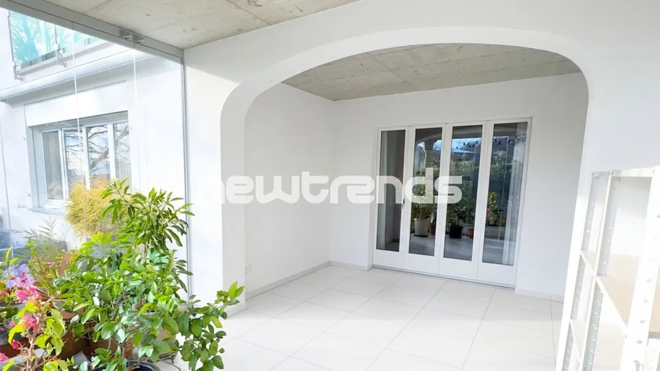CASA BIFAMILIARE CON 2 APPARTAMENTI INDIPENDENTI DI 10 LOCALI – foto 8 di 13