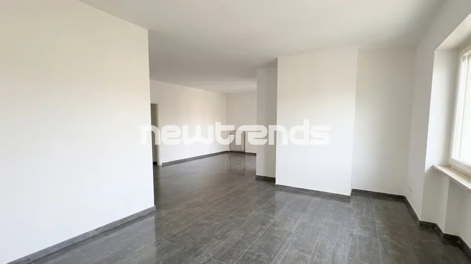 CASA BIFAMILIARE CON 2 APPARTAMENTI INDIPENDENTI DI 10 LOCALI – foto 6 di 13