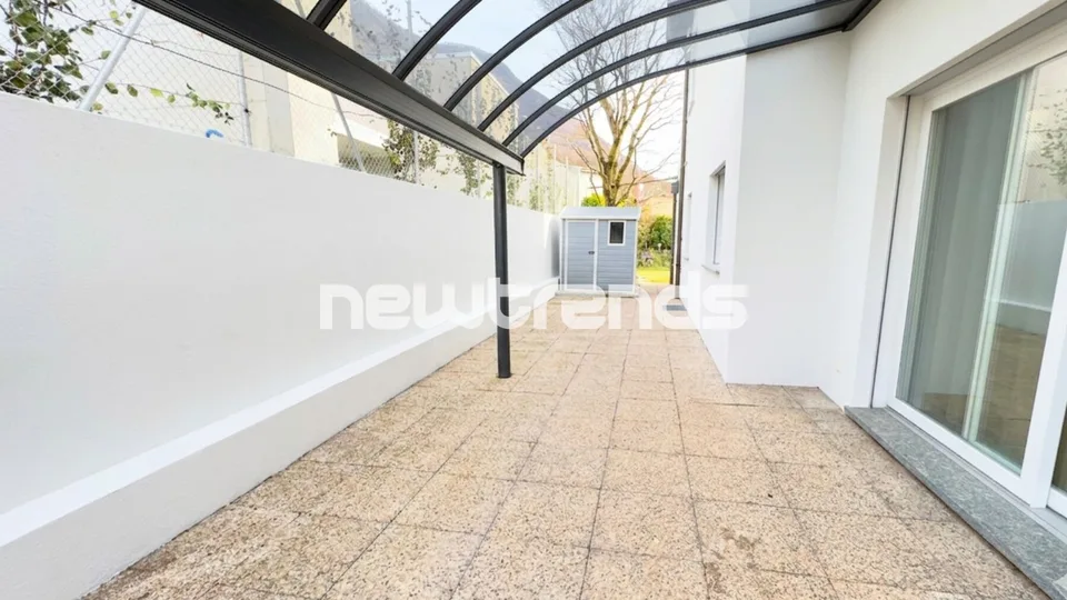 CASA BIFAMILIARE CON 2 APPARTAMENTI INDIPENDENTI DI 10 LOCALI – foto 10 di 13