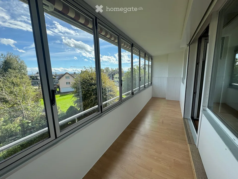 Helle 3-Zimmer-Wohnung mit Balkon und sehr schöner Fernsicht