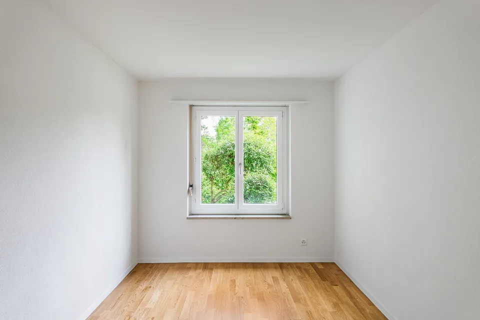Sanierte 4.0-Zimmerwohnung mit Gartensitzplatz in Zürich-Altstetten