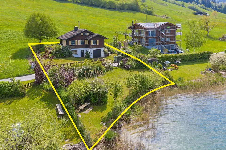 Chalet mit Seeparzelle 696 m²