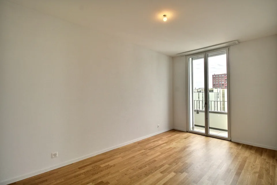 Außergewöhnliche 4.5-Zimmer-Wohnung zur Miete im letzten Stock in Marly!