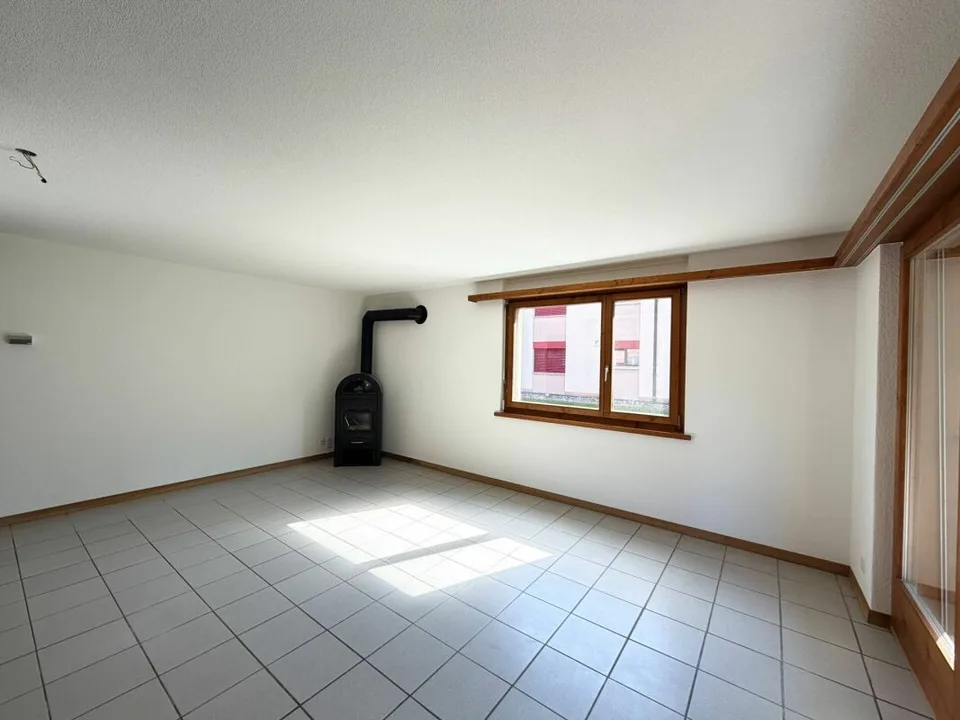 Appartement solide 3,5 pièces avec belle terrasse et EHP à Interlaken
