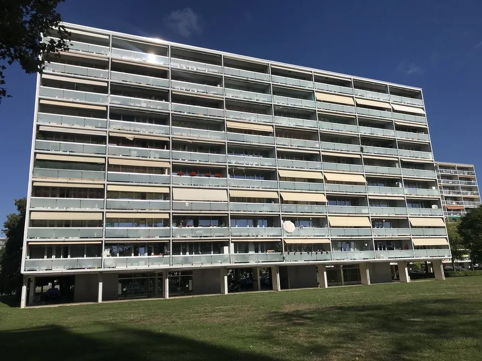 Place de parc extérieure