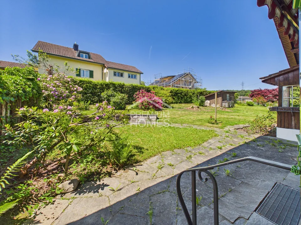 Chalet-Flair mit traumhafter Gartenidylle