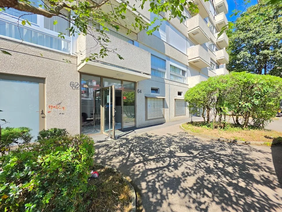 Moderne, grosszügige 3-Zimmer-Wohnung in zentraler Lage!