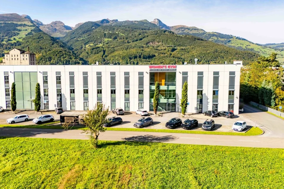 Spazi ufficio attraenti da 250 m2 - luminosi, moderni e centrali