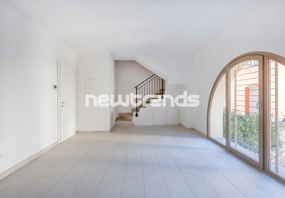 Mendrisio Modernes und geräumiges Duplex von 120 m² in Wohngebiet
