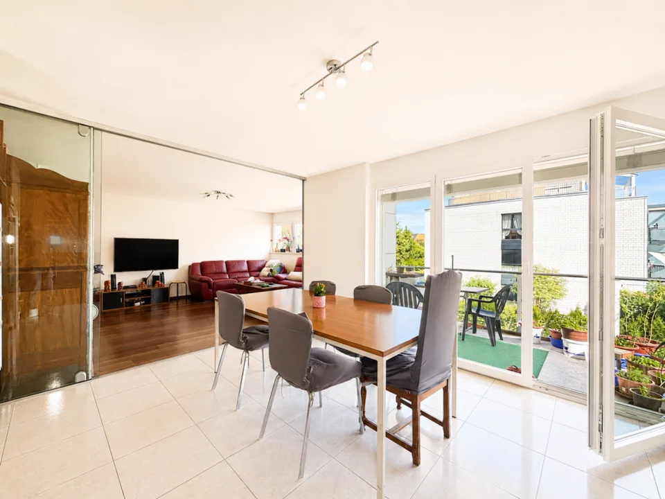 Meraviglioso appartamento di 4,5 locali con ampio balcone
