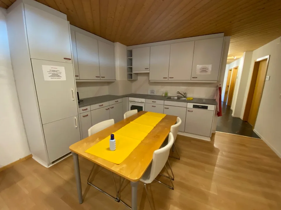 * Studio, * Ufficio, * Attività commerciali, ... Il tuo spazio in un ambiente di alta qualità, con parcheggio etc.