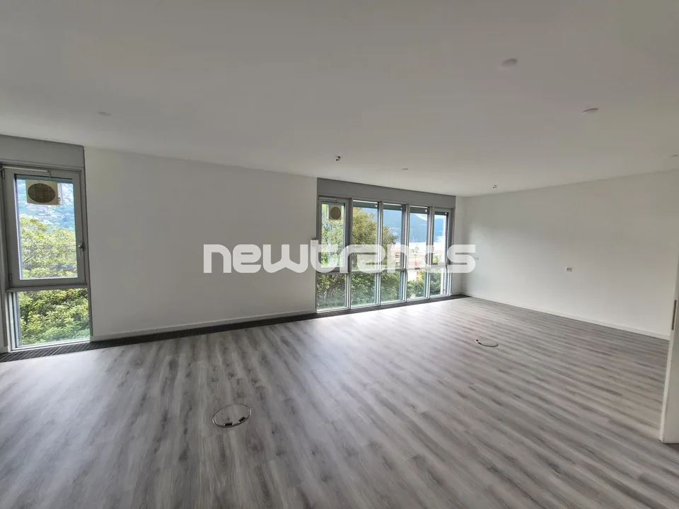 Lugano: vermietet sich ein prestigeträchtiges Büro mit Seeblick und 6 Räumen, doppelte – Foto 13 von 13