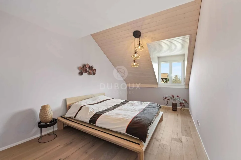 PRÄCHTIGES DUPLEX-APARTMENT MIT 5 ZIMMERN IM HERZEN VON GLAND