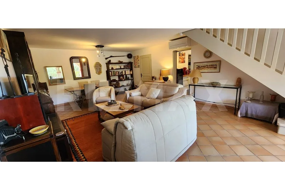 Attraktive 5-Zimmer-Maisonette-Wohnung in Sainte-Maxime Côte d'Azur