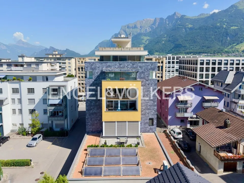 Rendement élevé & Attique de luxe avec piscine & garage privé : Habitat exclusif &