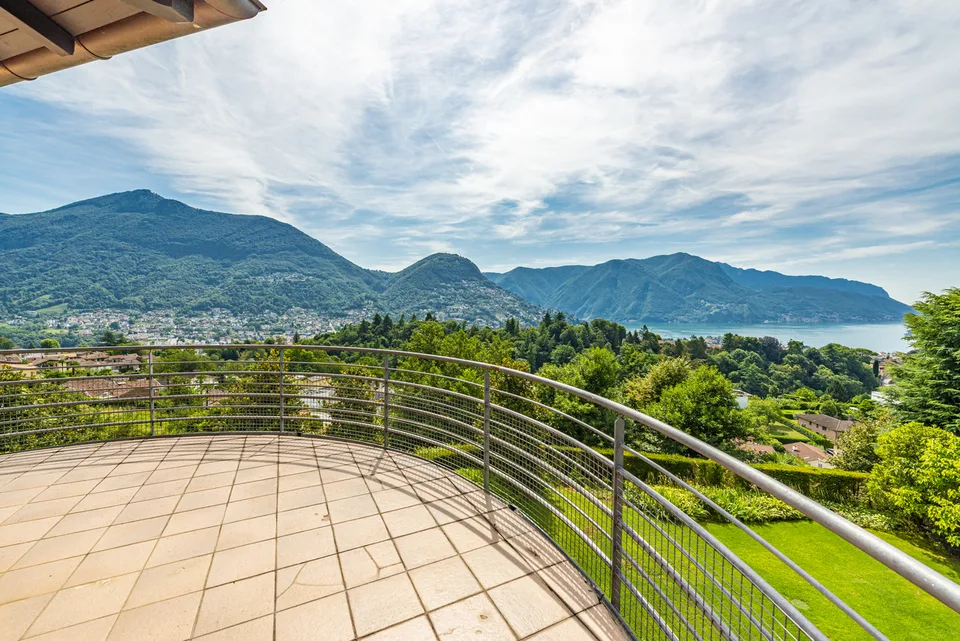 Villa Sissi | Una proprietà esclusiva sulle colline di Porza – Foto 8 von 13