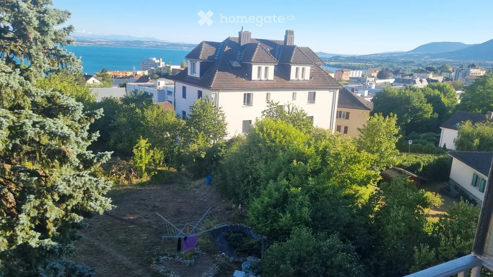 A louer à Neuchâtel, 2 appartements de 5,5 pces, calme, vue