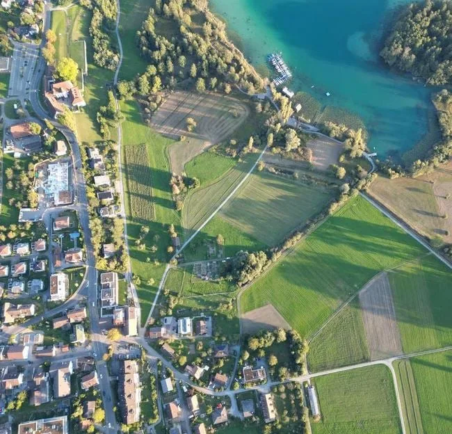 Baulandparzelle an idyllischer Lage für einstöckiges Kleinhaus.