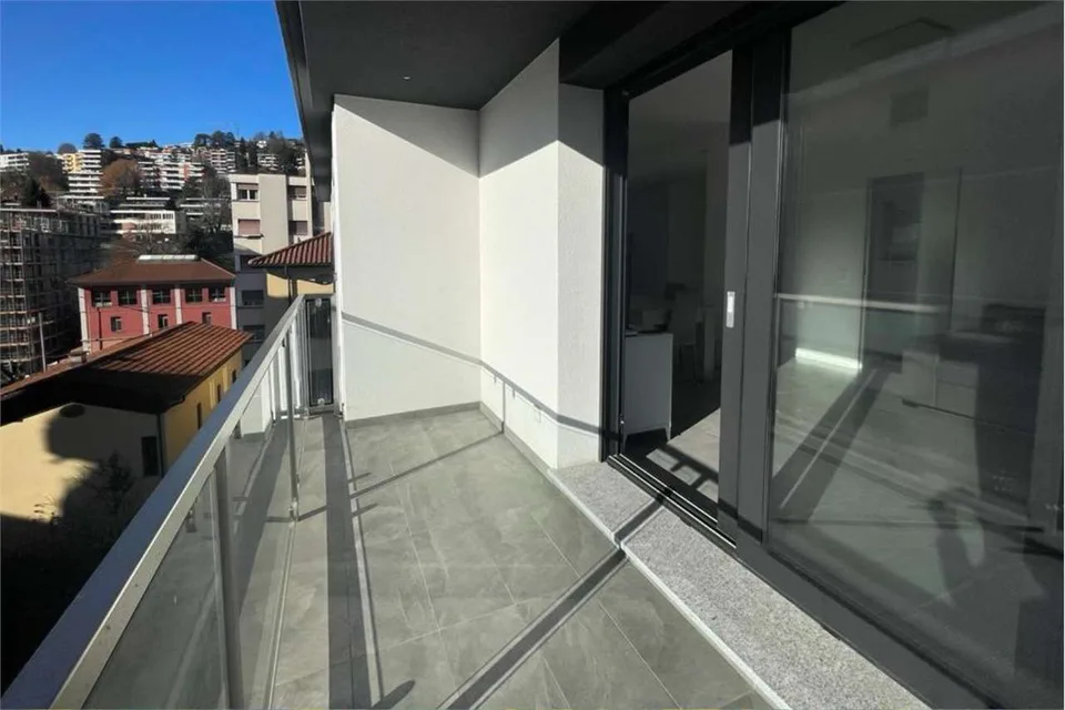 Lugano: recente attico 4.5 locali arredato a nuovo – foto 12 di 12