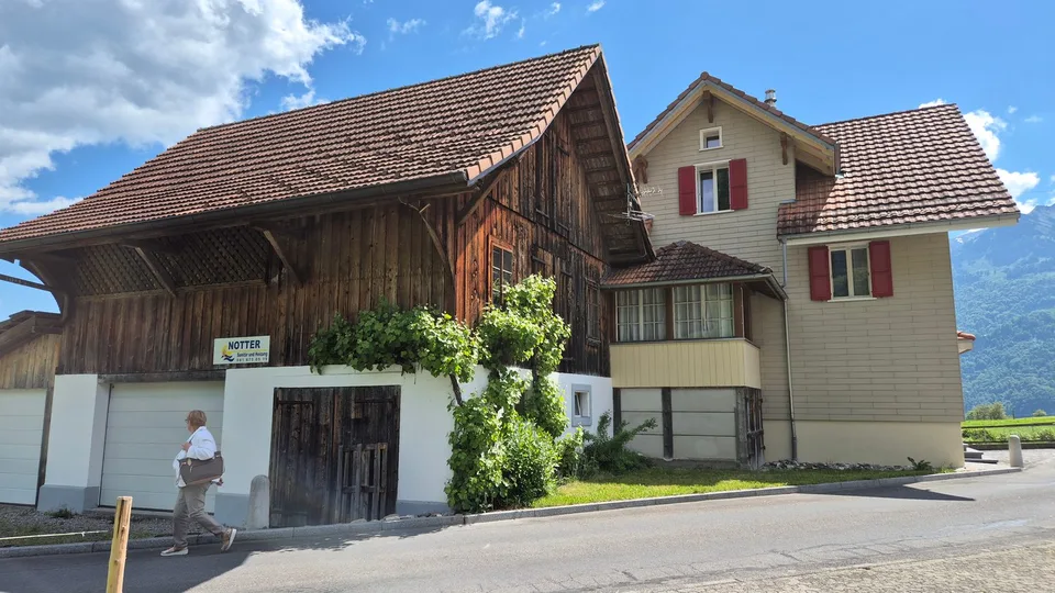 Maison de famille charmante de 7,5 pièces à Giswil – Situation calme avec vue sur les montagnes – photo 8 sur 9