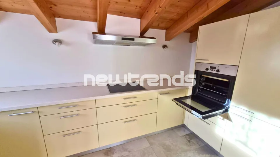 Mendrisio 106 m² sur deux niveaux: appartement 2.5 pièces moderne dans un emplacement idéal