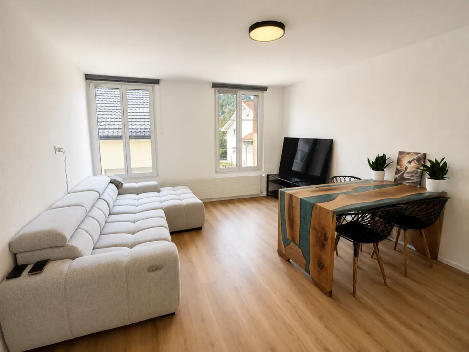 Appartamento luminoso, moderno di 3,5 locali con molto comfort abitativo