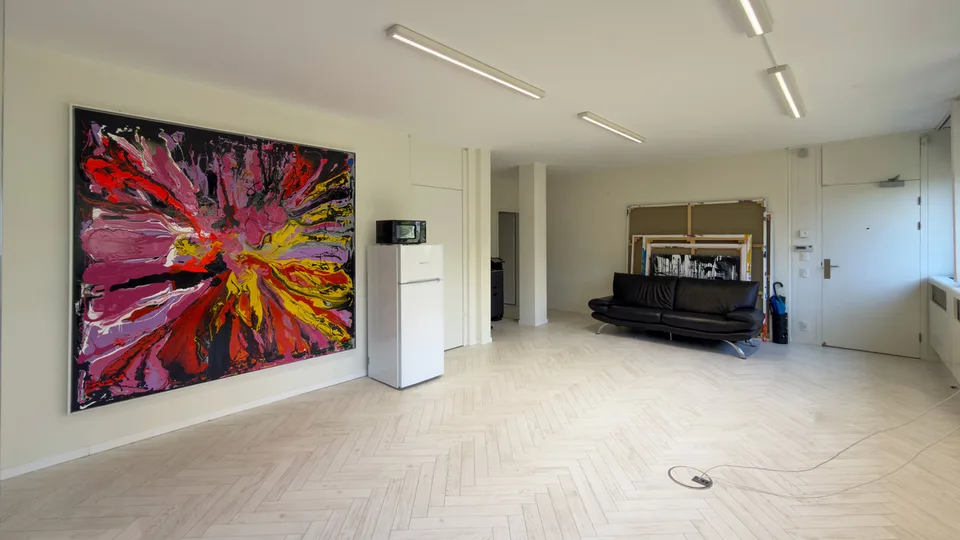 HELLES BÜRO IM ZENTRUM VON LUGANO