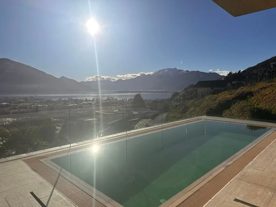 Mediterrane Villa mit Infinity-Pool, SPA und Panoramablick auf den Lago Maggiore