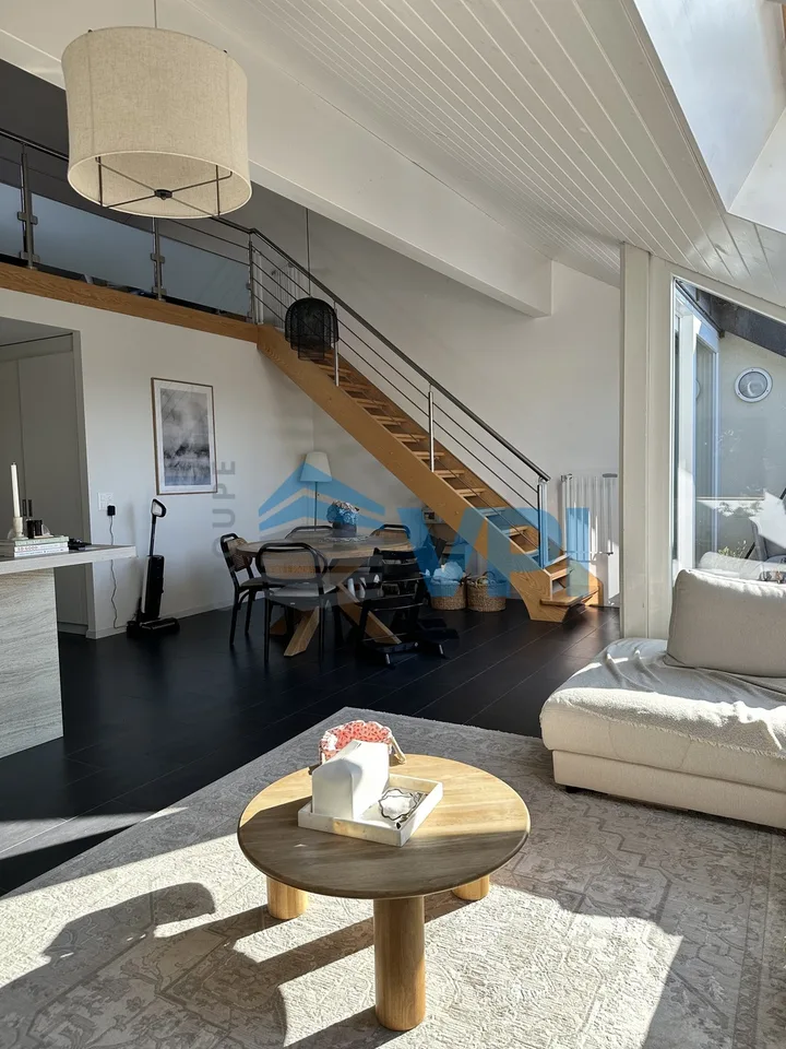 Gollion - Superbe duplex de 4.5 pièces avec mezzanine et vue alpes