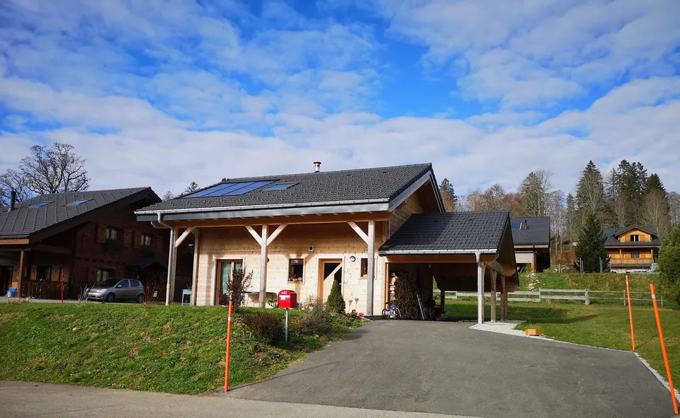 A vendre aux Savagnières, 6 maisons/chalets avec tout le confort moderne, construction dès 2025