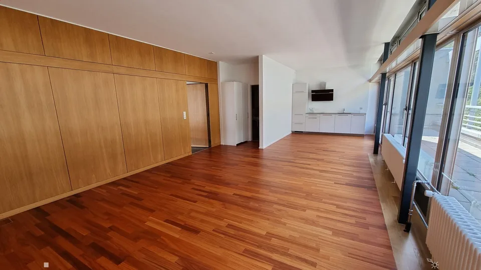 Modernes 1.5-Zimmer-Loft im 7. Stock mit Panoramablick in Biel/Bienne