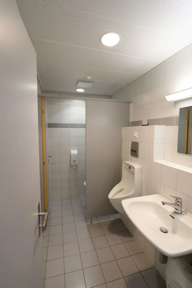 Looking for commercial space? Then you're in the right place! – photo 6 of 6