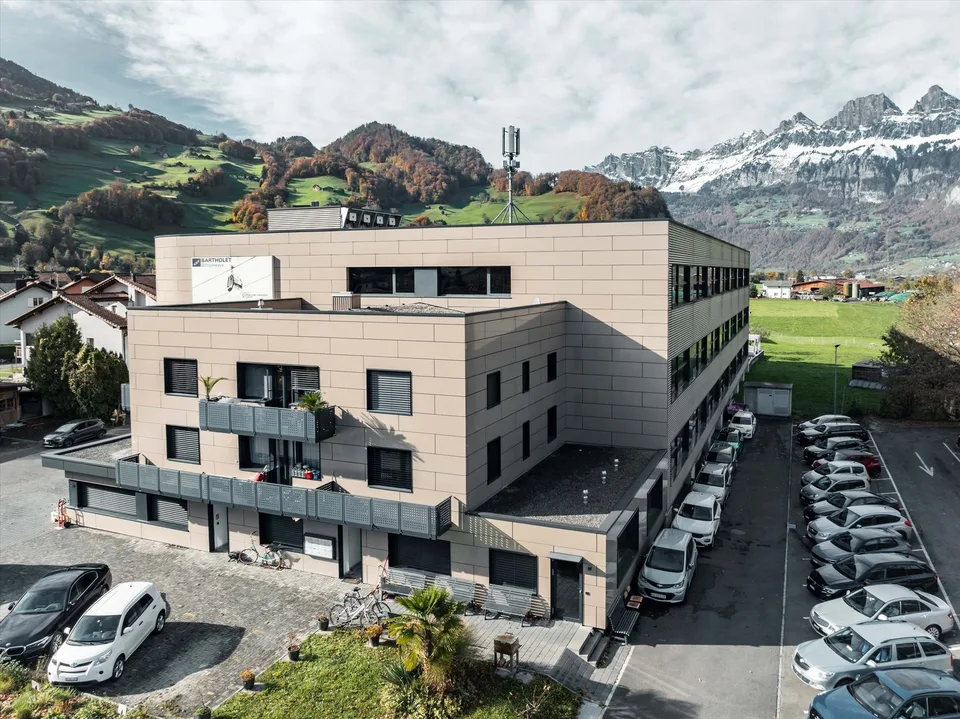 Attraktive Teilflächen in Industrie- und Gewerbehalle in Flums