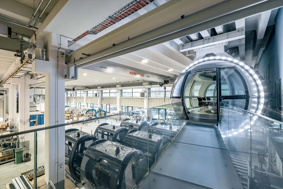 Attraktive Teilflächen in Industrie- und Gewerbehalle in Flums – Foto 8 von 11
